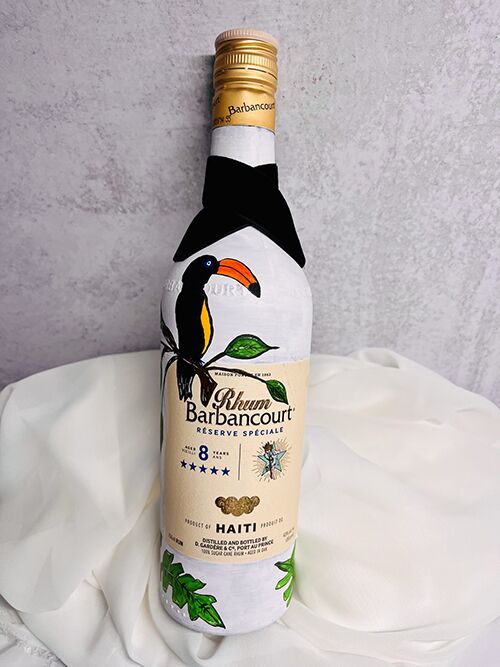 BottlePainting10 bottle with painting