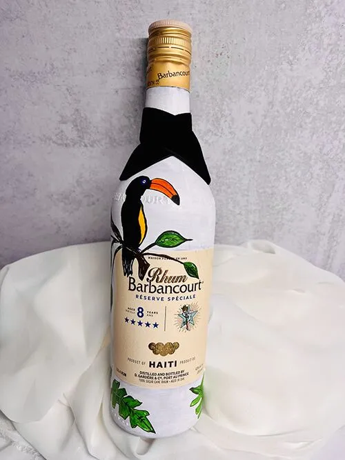BottlePainting10 bottle with painting