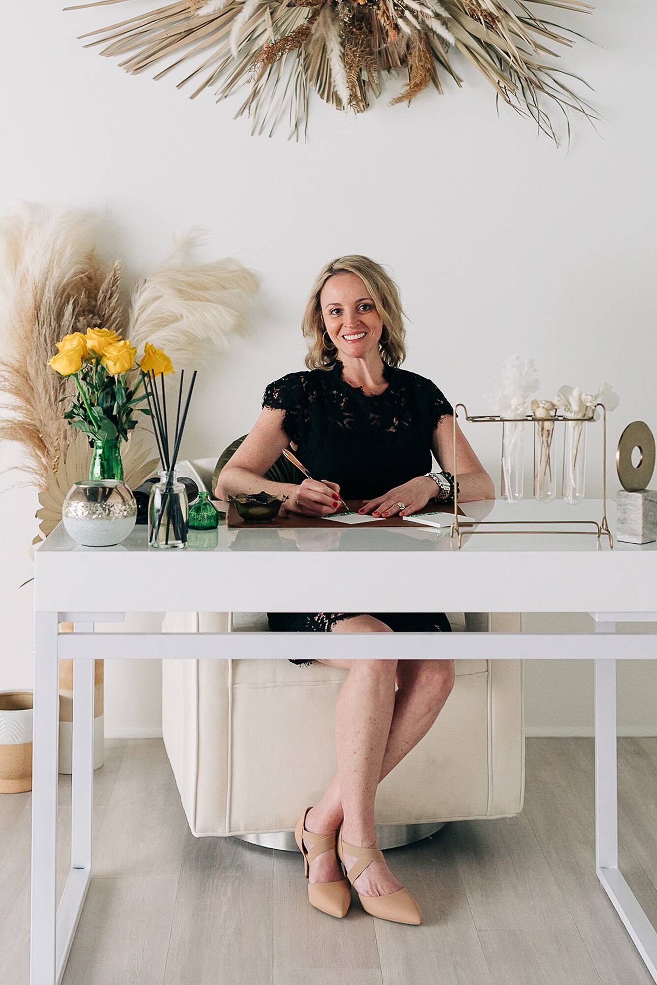 Kelly Frega Calligrapher Engraver Live Event Calligraphy & Engraving