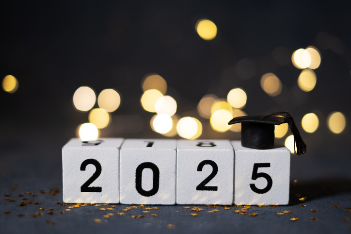 How to Make Your Graduation Party Stand Out with Custom Signage