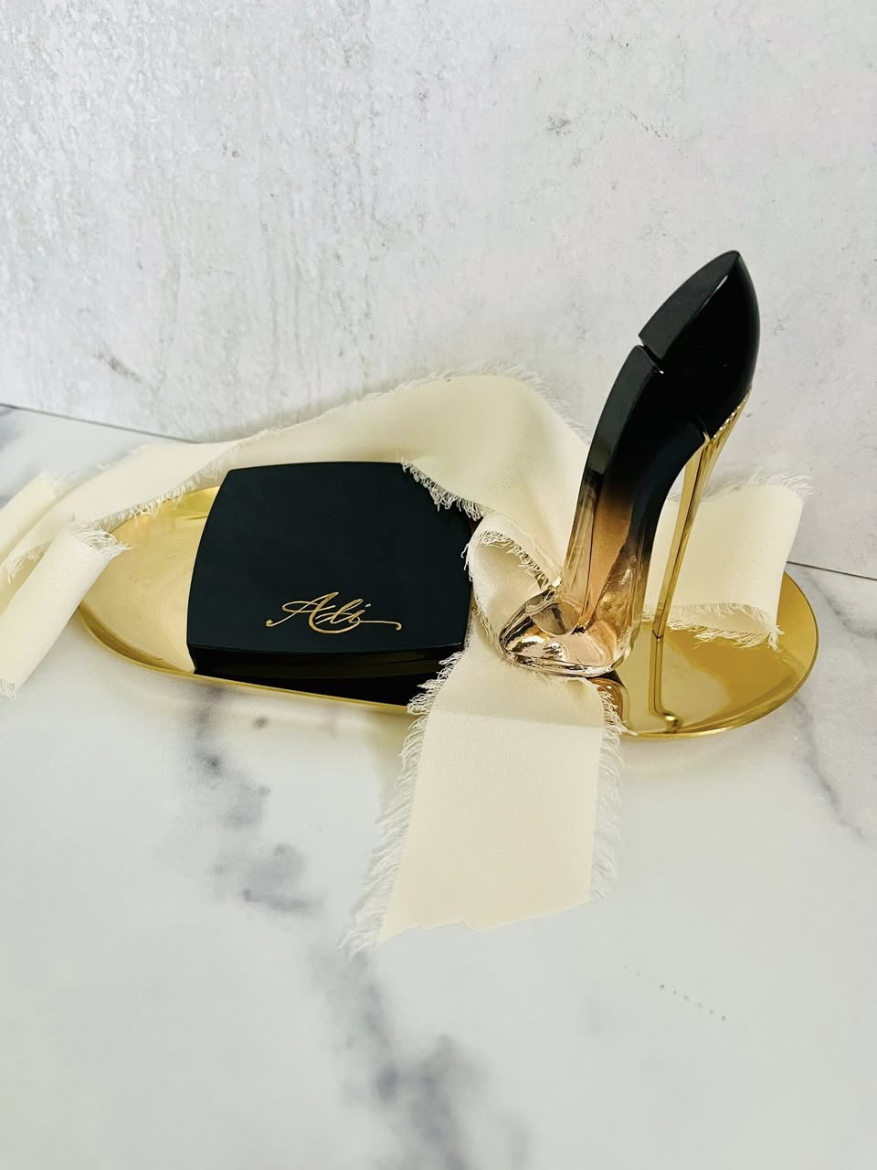 Personalized Wedding Party Gifts – Bridesmaids, Groomsmen & Parents